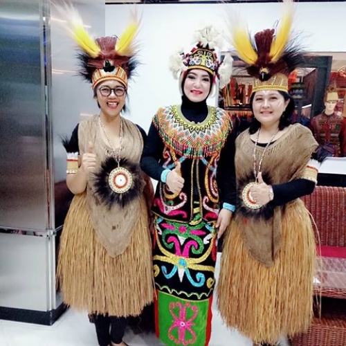 Sewa Baju Adat Sewa Baju Daerah Di Jakarta Hub Hp  Wa  085211711318